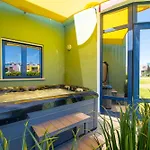 别墅 Romantic With Private Hot Tub & Parking - Big Pool - Marina Access