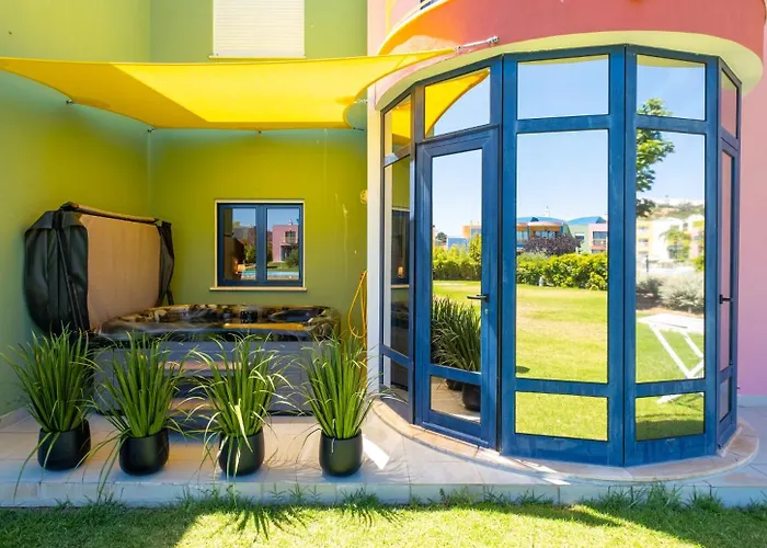 Villa Romantic With Private Hot Tub & Parking - Big Pool - Marina Access *