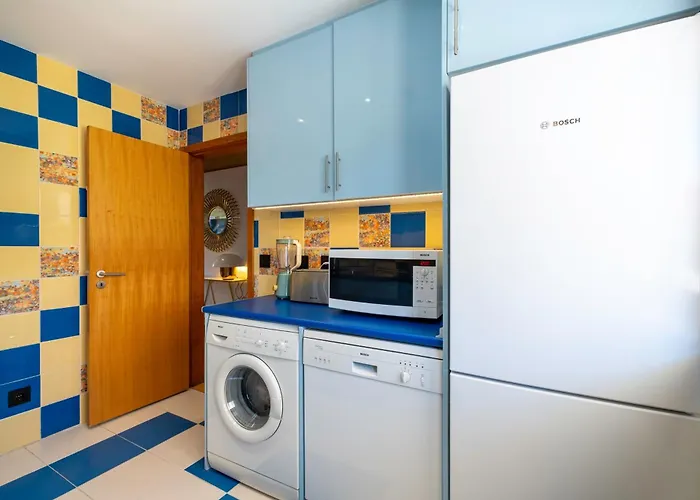 Villa Romantic With Private Hot Tub & Parking - Big Pool - Marina Access