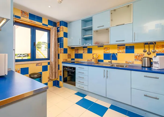 Romantic With Private Hot Tub & Parking - Big Pool - Marina Access *