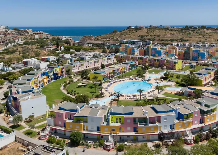 Romantic With Private Hot Tub & Parking - Big Pool - Marina Access * Albufeira